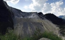  貴州甕安江界河國(guó)家級(jí)風(fēng)景名勝區(qū)內(nèi)違法開(kāi)采磷礦